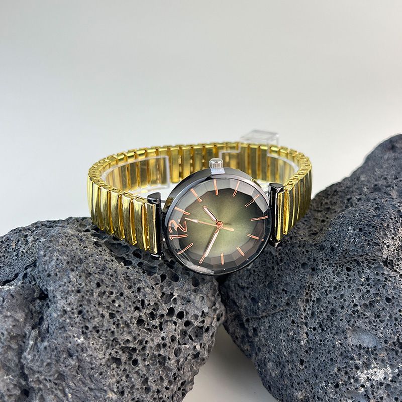 Armbanduhr für Paare für Männer und Frauen, lässig, einfache Skala, elastisches Band, elastische Quarzuhr, für die Arbeit, täglich, Geburtstag, Jahrestag, Valentinstag, Geschenk_voghion.com