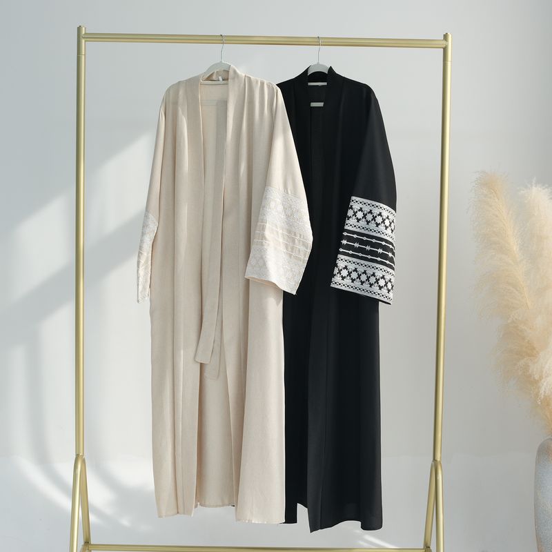 Ženska odjeća s vezom, elegantni kardigan-ogrtač_voghion.com