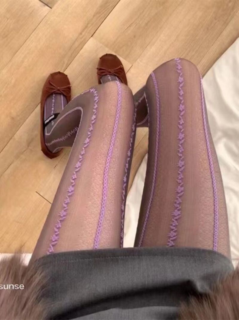Yeni Bale Stili Dikey Koyu Desen Dantel Versiyonu Süt Beyazı Saf Arzu Tatlı Soğuk Gösteri İnce Alt Çorap_voghion.com