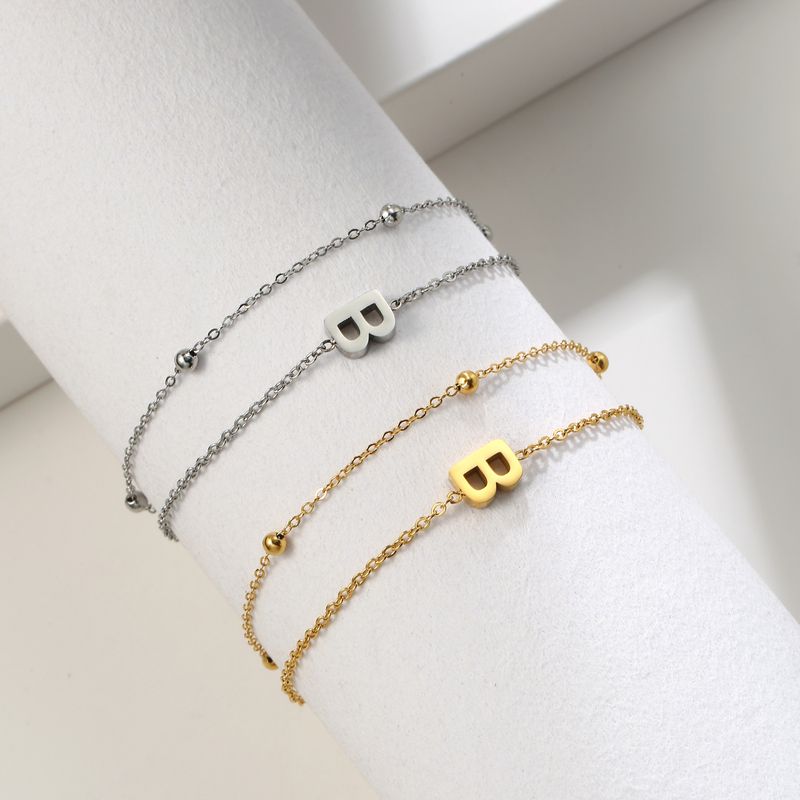 Pulsera de acero de titanio con corte dorado y doble cadena con colgante de 26 letras, pulsera de pareja de acero inoxidable_voghion.com