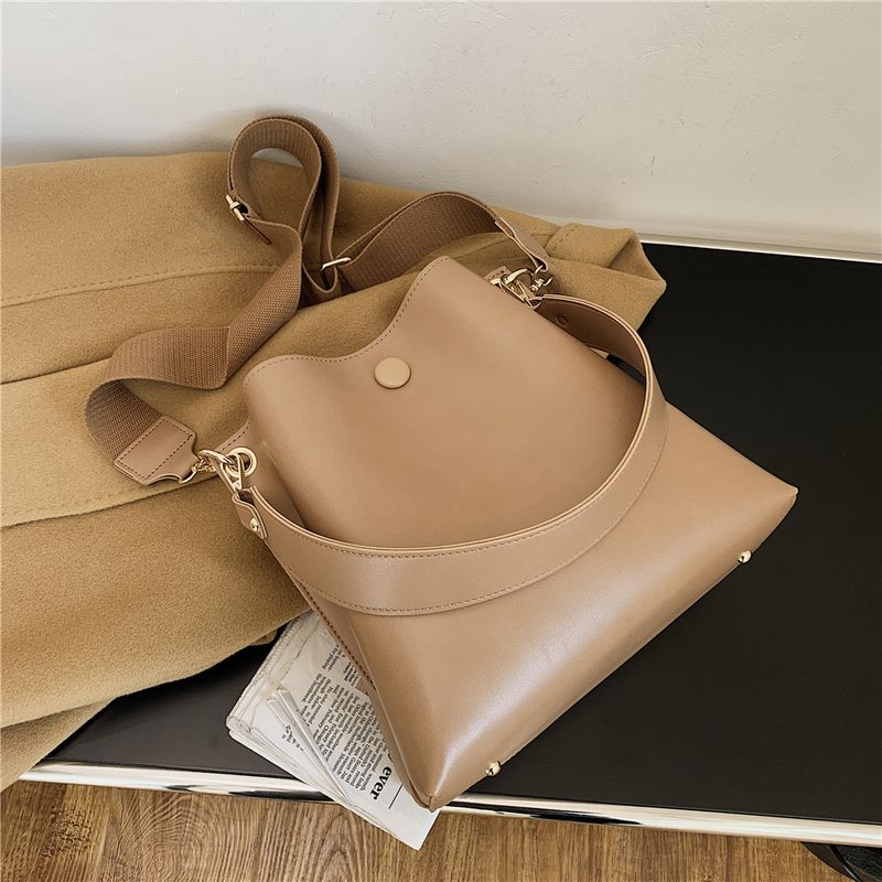Borse da donna alla moda Borse a tracolla eleganti con tracolla larga a secchiello grande per donna Borsa a tracolla in morbida pelle Portafoglio_voghion.com