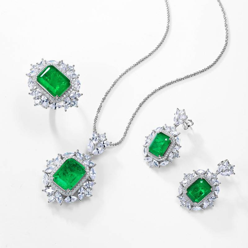 Pendientes de plata S925 para mujer, con piedras preciosas de color verde esmeralda, estilo retro de lujo y cristal verde._voghion.com