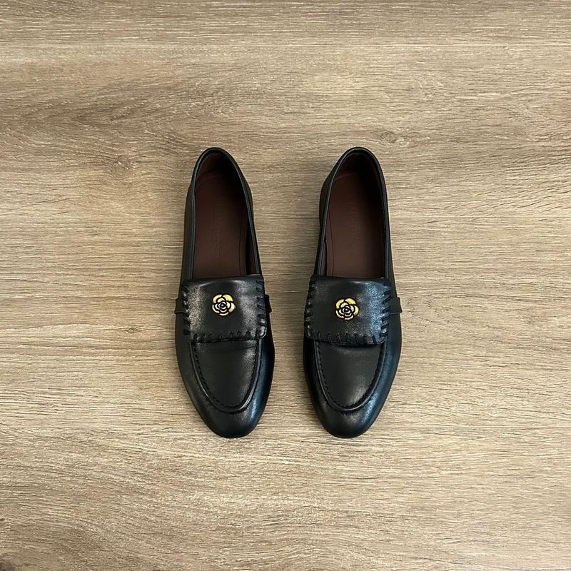 British Style Niche Design Camellia Leather Soft Sole Single Shoes Versatile Commuting Low Heel Loafers_voghion.com