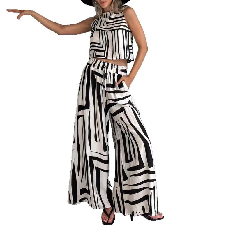 Set da donna casual alla moda, top senza maniche e pantaloni lunghi, estate 2025_voghion.com