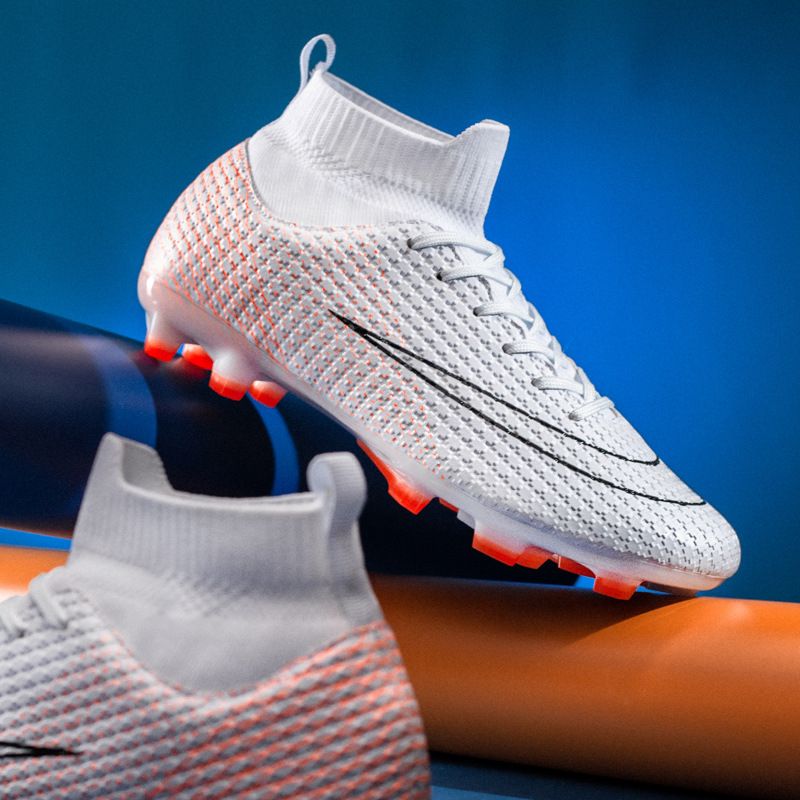 Neues Paar Fußballschuhe für Herren mit hohen Spitzen und langen, gebrochenen Nägeln, Trainingssportschuhe_voghion.com