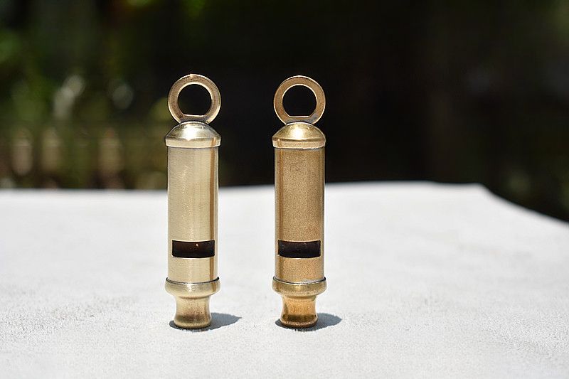 UK ACME Siren EDC Outdoor Survival Copper Whistle Brass Loud Sound_voghion.com