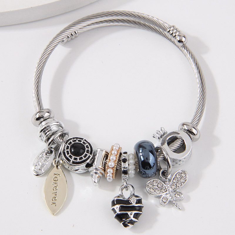 Fashionable And Simple Pan's Versatile Heart Dragonfly Multi-Element Pendant Bracelet For Women_voghion.com