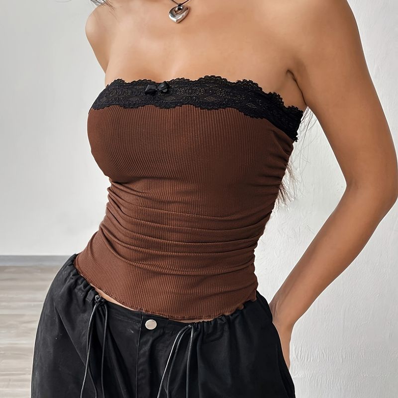 Sexy Hot Girl Top, Wearing Small Tank Top For A Stylish Look, With Lace Stitching On The Inside_voghion.com