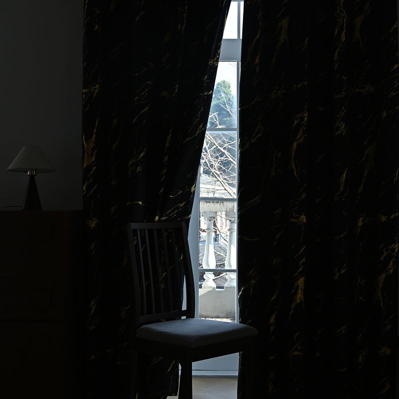 Vollverdunkelungsvorhänge aus Polyester-Rosinenseide mit fertigen Vorhängen in Gold- und Silberprägung_voghion.com