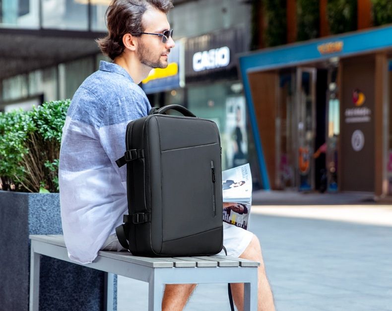 Satin Satin Mark Ryden Business Wholesale Cross-Border Neuer Herren-Laptop-Rucksack mit großem Fassungsvermögen_voghion.com