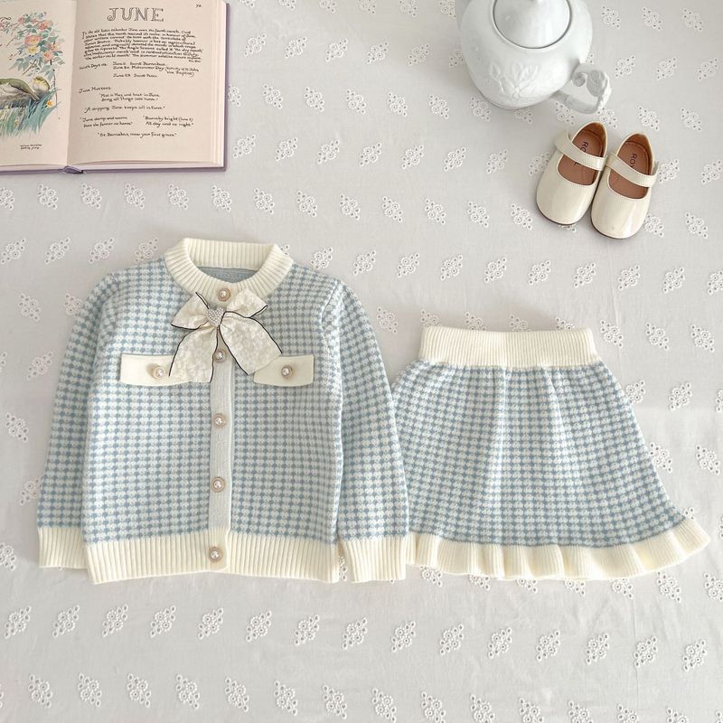 Commerce extérieur Vêtements pour enfants Usine Automne et Hiver Nouvelles filles Pull Jupe Cardigan tricoté Bow Costume Jupe Costume deux pièces_voghion.com