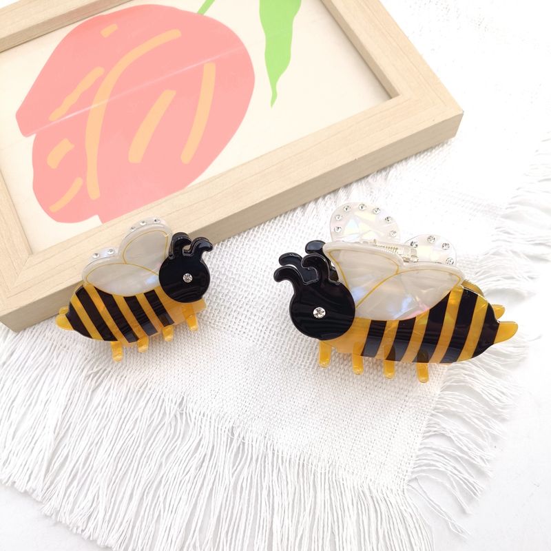 Cartoon Small Cute Acrylic Back-to-school Season Bee, Apple And Calculator Style Hairpin, Small Hair Claw_voghion.com