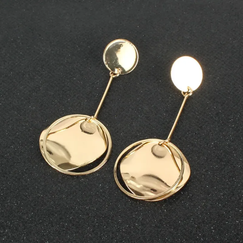 Trendige runde, geometrische C-förmige Ohrringe aus europäischer und amerikanischer Legierung, geeignet für Pendler und unterstreichen den individuellen Stil._voghion.com