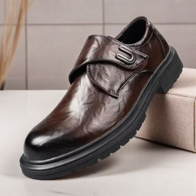 2025 Frühjahr Neue Sohle Weiche Oberfläche Herren Business Leder Atmungsaktive Freizeitschuhe Loafers_voghion.com