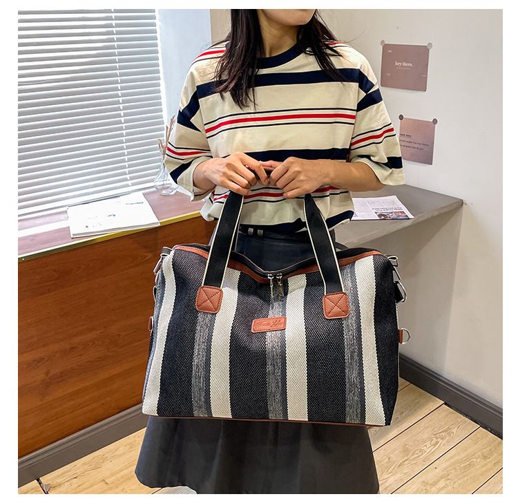 Reisetaschen Neue gestreifte Kurzstrecken-Reisetasche für Damen aus rauem Canvas, Handgepäcktasche, große Kapazität, Schulter-Umhängetasche_voghion.com