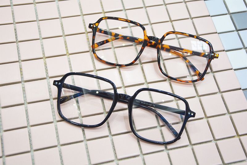 New Large Box Minimalist Flat Lens Ins Internet Famous Glasses_voghion.com