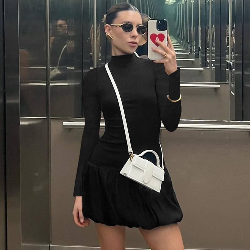 Damen Rückenfreies Mini Bubble Kleid Y2K Streetwear Mädchen Langarm Tuniken Kurze Plissee Kleider Urlaubsoutfit Party Ballkleider_voghion.com