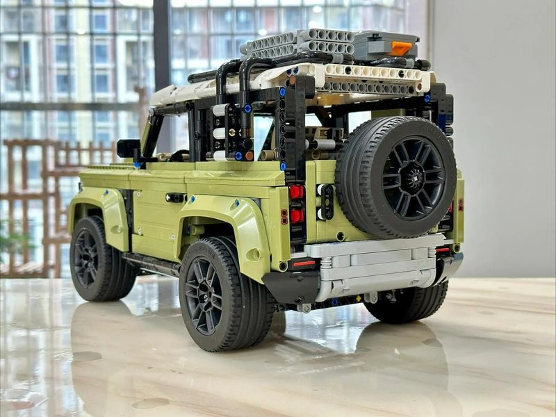 2573PCS Neue Technische Land Off-road Defender Sport Auto Bausteine Set Modell MOC Fahrzeug Spielzeug Ziegel Für Jungen Erwachsene Geschenke_voghion.com
