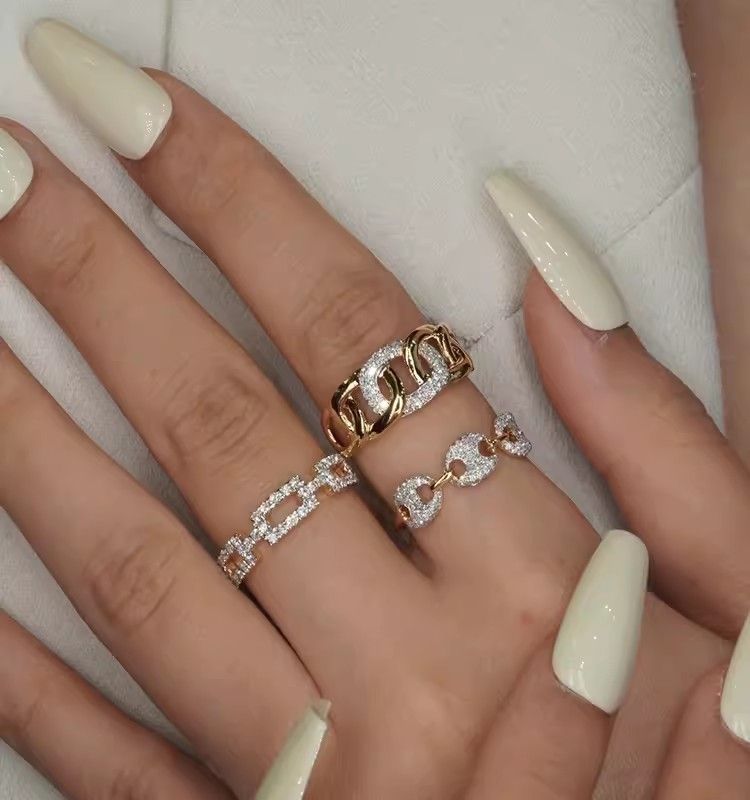 French Vintage Small And Antique Cuban Chain Popular On Internet, The Same Pig Nose Ring With Diamond Inlay For Women's_voghion.com