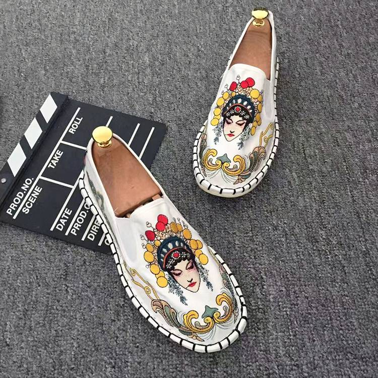 Leisure Embroidered Xishan Handmade Cloth Shoes Men And Women's Old Beijing Breathable Social Bean Shoes Canvas_voghion.com