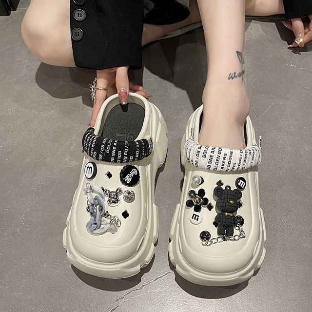 Croc For Women New Summer Outdoor Thick Sole Height Increasing Shoes Non-Slip Internet Celebrity Beach Sandals Women's_voghion.com