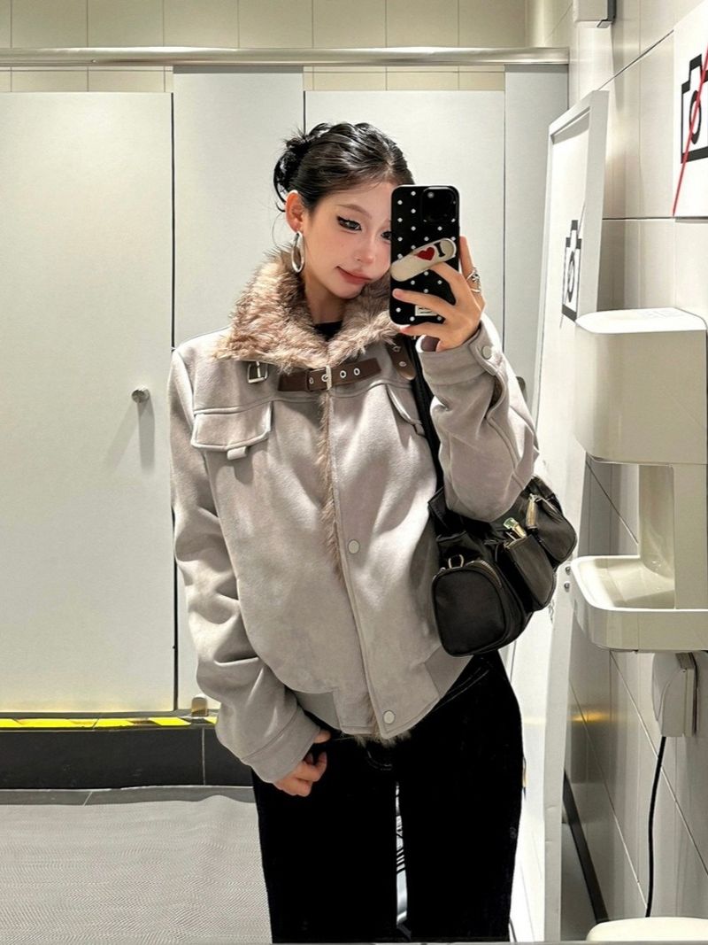 Kurtka typu bomber w stylu retro wykończona owczą skórą – unisexowy zimowy płaszcz z podszewką z polaru, stójką i zapięciem na guziki, krótka puchowa kurtka inspirowana stylem vintage_voghion.com