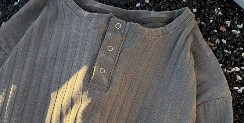 Men’s Retro Shirt – Streetwear Style, Embroidered Lettering, Half-Zip Design (M-3XL, Striped, Lightweight)_voghion.com