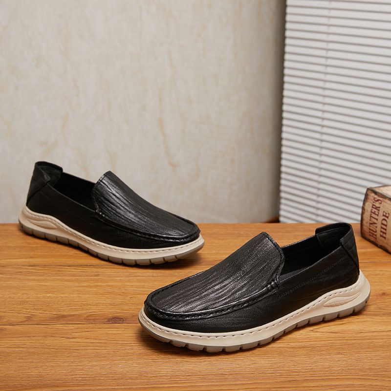 New set of foot comfortable bean shoes flat light breathable men's casual shoes_voghion.com