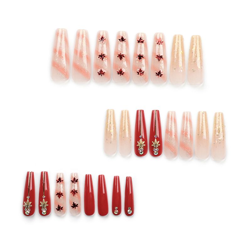 Herbst und Winter zeigen weiße Ahornblatt-Pailletten, tragende Rüstung in leuchtendem Rot mit Diamantverzierungen, Nagellack_voghion.com