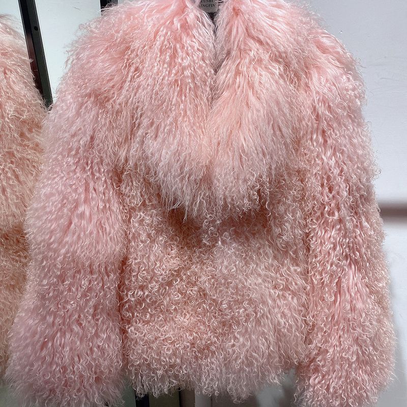 Damenbekleidung Luxuriöser Shearling-Pelzmantel Damenmode Kurze Jacke mit Reverskragen und natürlichem Shearling-Besatz_voghion.com