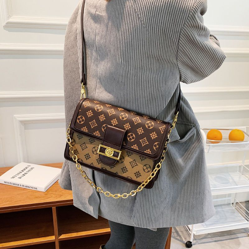 Borsa femminile 2023 nuova borsa a tracolla singola tracolla femminile borsa a tracolla moda retrò presbyched catena senso senior piccola borsa quadrata_voghion.com