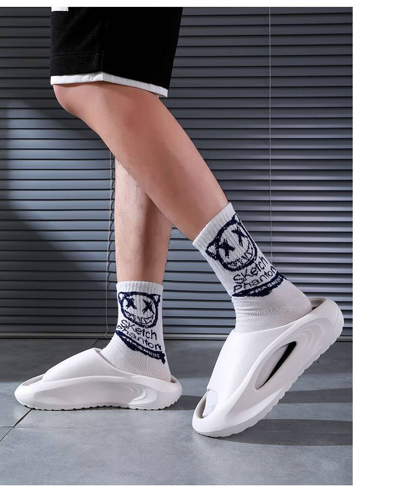 Herren-Hausschuhe Sommermode 2024 Neue Indoor-Heimschuhe für Paare rutschfeste Trittschuhe Sport-Hausschuhe Herrenstil_voghion.com