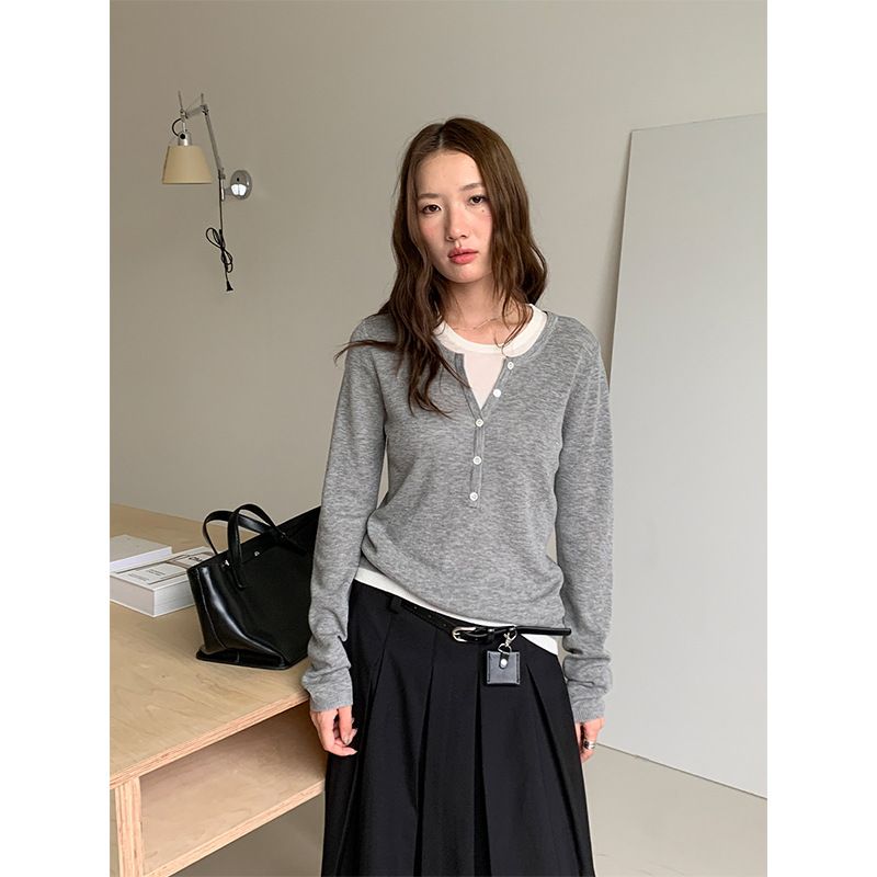 THE MIND Wool Contrasting Color Fake Two-piece Long-sleeved Knitted Sweater Women's 2025 Autumn And Winter Korean Version Simple Sweater_voghion.com