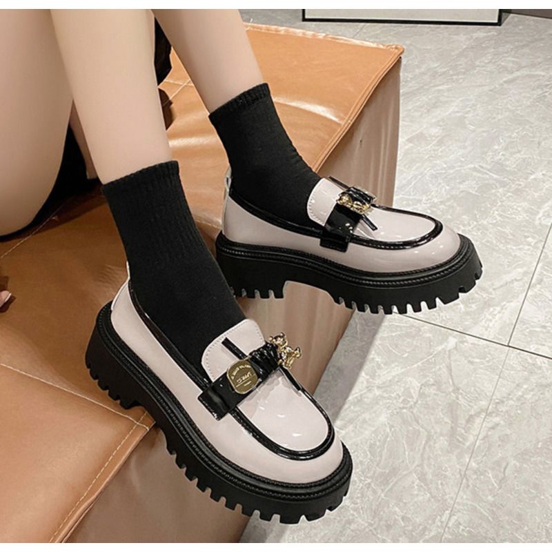 Dicken Sohlen Loafers Frauen 2024 Neue Herbst Vintage Britischen Kleine Leder Schuhe Mode Temperament Schuhe Weibliche Minderheit_voghion.com