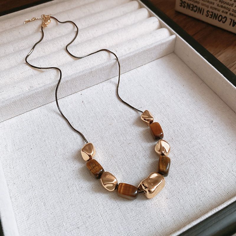 Collana con pietra occhio di tigre quadrata di Maillard per donna autunno inverno, piccola e unica, catena per clavicola, alta qualità._voghion.com