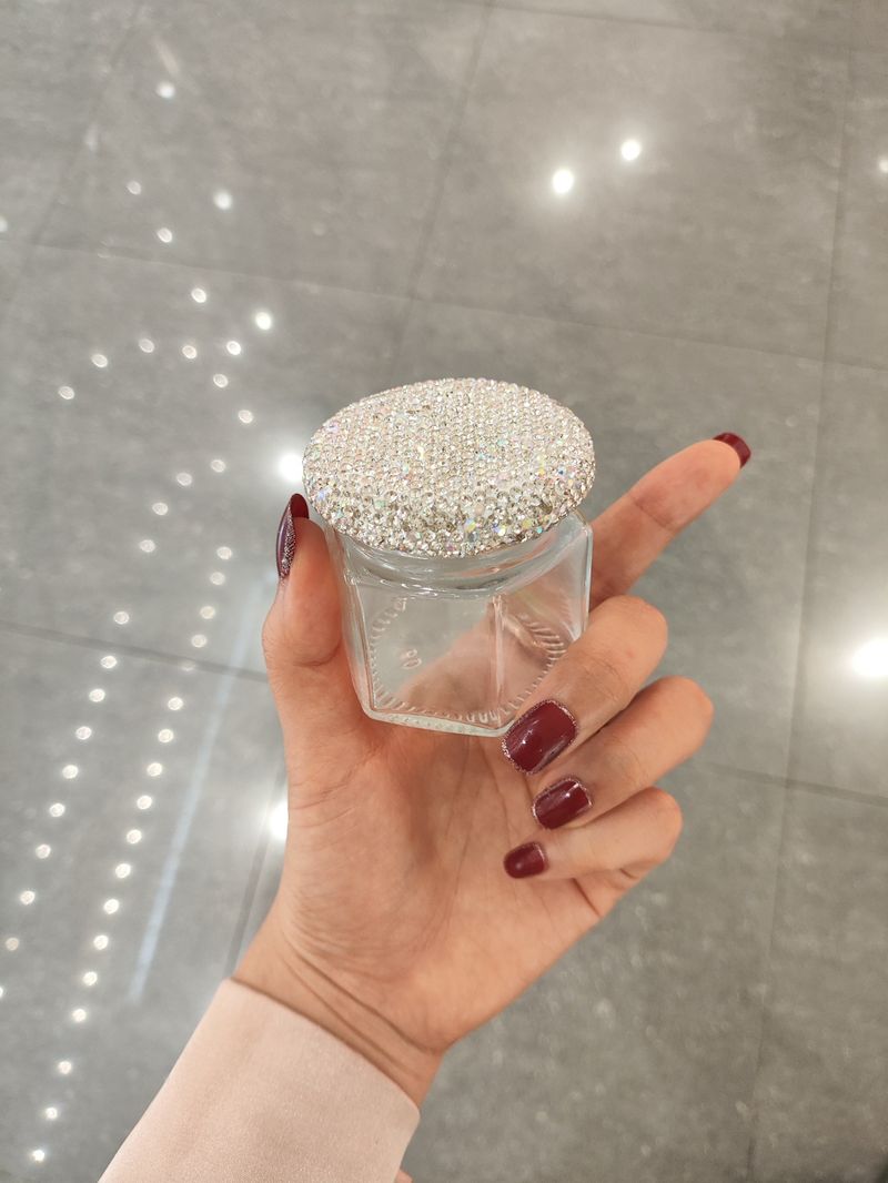 Barattolo portaoggetti in vetro con dettagli di diamanti – Elegante mini contenitore per gioielli, scaglie d'oro e piccoli tesori (organizer multiuso da 300 ml)_voghion.com