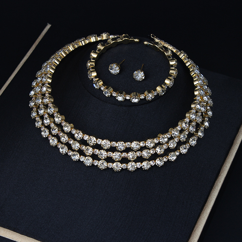 Ensemble de 3 bracelets à collier scintillants entièrement en diamants Accessoires de banquet pour robe de style femme à la mode et polyvalents_voghion.com