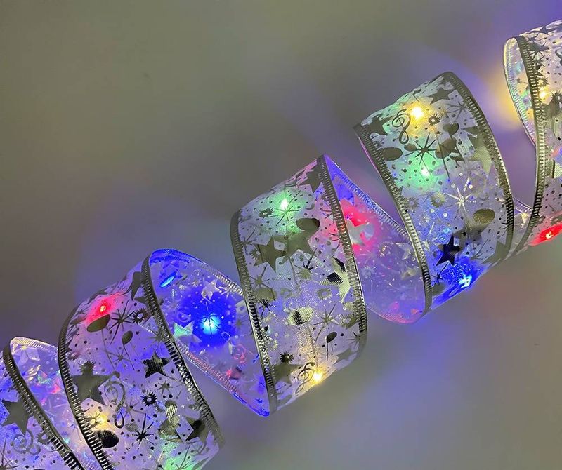 Elegante cadena de luces LED para decorar el árbol de Navidad. Funciona con pilas, opciones de color cálido/blanco, longitudes de 3 m, 5 m y 10 m._voghion.com