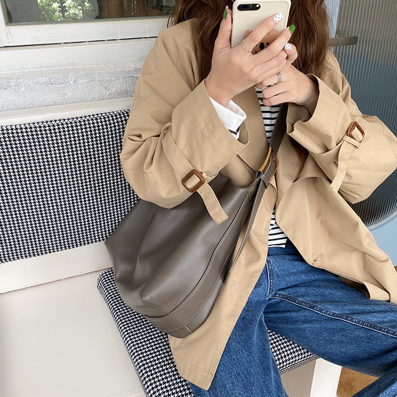 Korean version of the daily bag soft collapsed minimalist style shoulder bag big bag 2023 new bag women's large-capacity Messenger bag_voghion.com