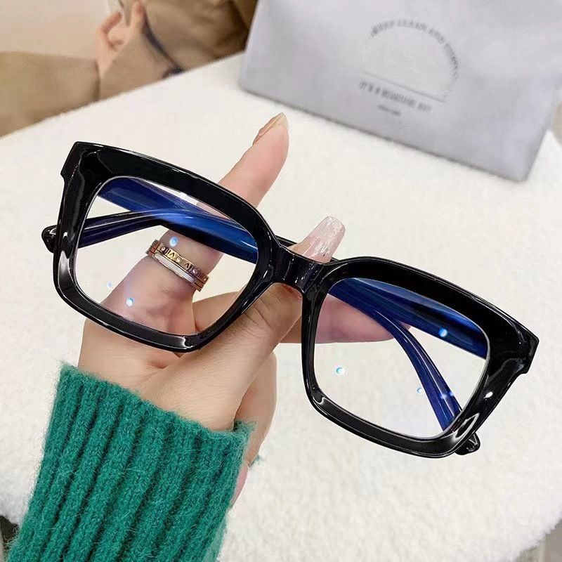 Ultra-light Trendy Cold Brown Box Color-changing Myopia Glasses Women's Transparent Frame Ins High-value, Thin And Plain Flat Mirror_voghion.com