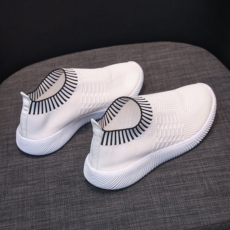 In magazzino transfrontaliero nuovo caldo vendita commercio estero Flyknit traspirante leggero scarpe sportive casual punta tonda più taglia 44 scarpe singole da donna_voghion.com