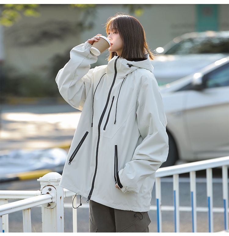 Outdoor New Model Loose Fit Mountaineering Windproof Waterproof Warm Couple Style Jacket For Men_voghion.com