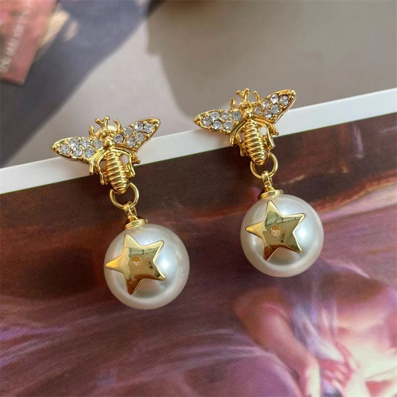 Qingdao Jewelry Star Bee Pearl Sier Needle Set Gemstone Light Fashion Exquisite Earrings_voghion.com