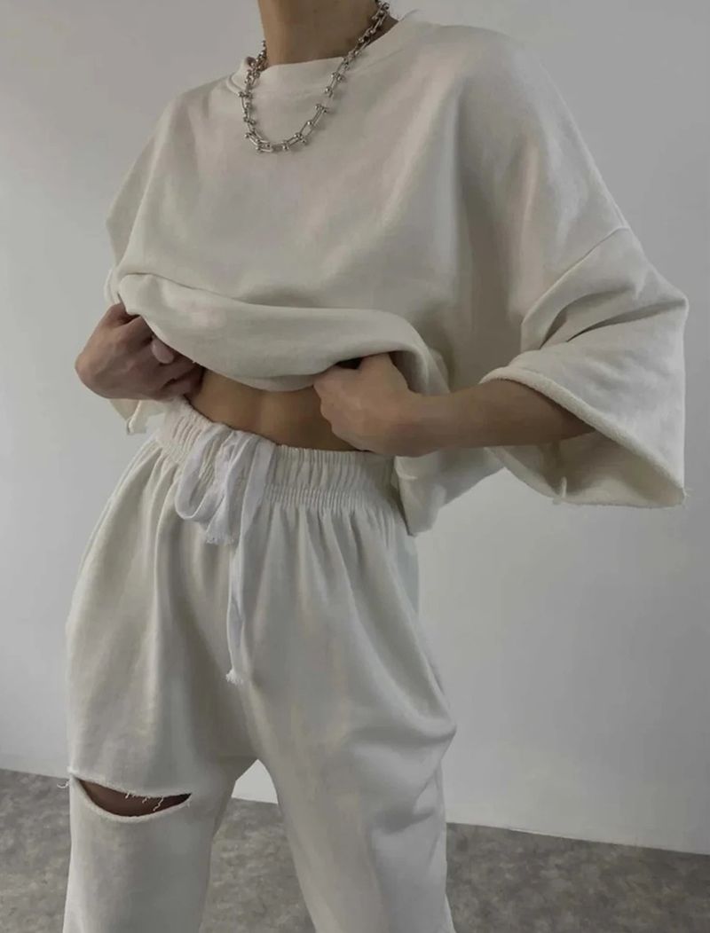Zestaw Urban Edge Matching Set – bluzka z długim rękawem i okrągłym dekoltem oraz spodnie ze ściągaczem w stylu vintage (biały/beżowy/khaki/srebrny/ciemnoszary, S-XL)_voghion.com