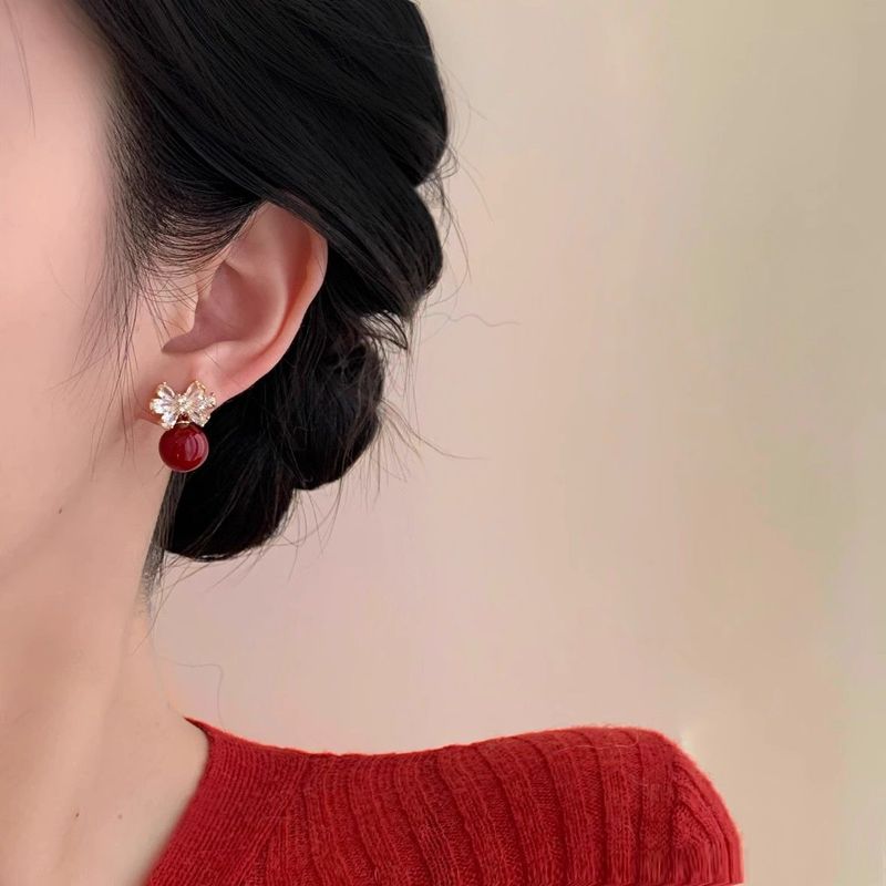 Festive Red Bow Bead Stud Earrings Niche Retro Temperament Earrings_voghion.com