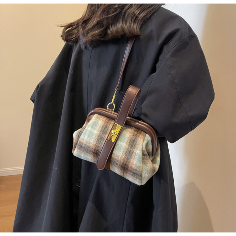 New Women's Bag Retro Versatile Handheld Small Bag Women's Autumn/winter Checkered Small Square Bag High Quality Fabric Shoulder Bag_voghion.com