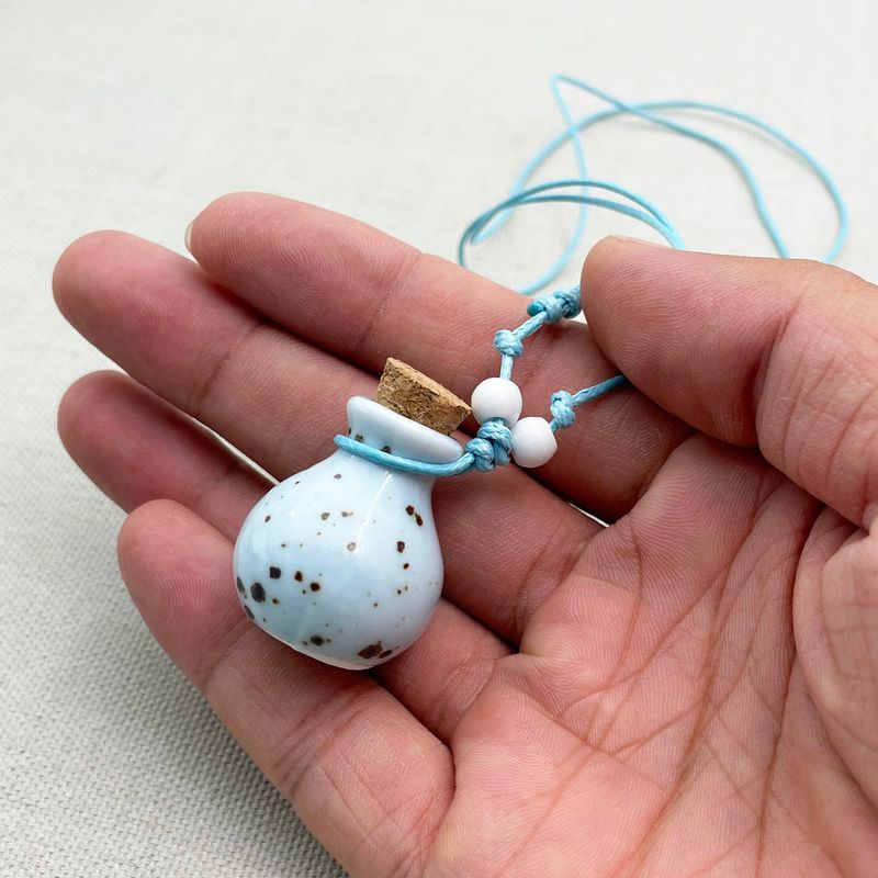Collier pendentif en céramique rose et bleu pour femme, petite bouteille, fait à la main, vente en gros, C110_voghion.com