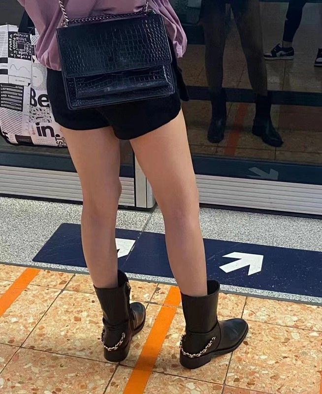 Petites bottes western à talons épais et bout rond, style chevalier, style western, fines et pas au-dessus du genou, nouvelle collection 2025_voghion.com