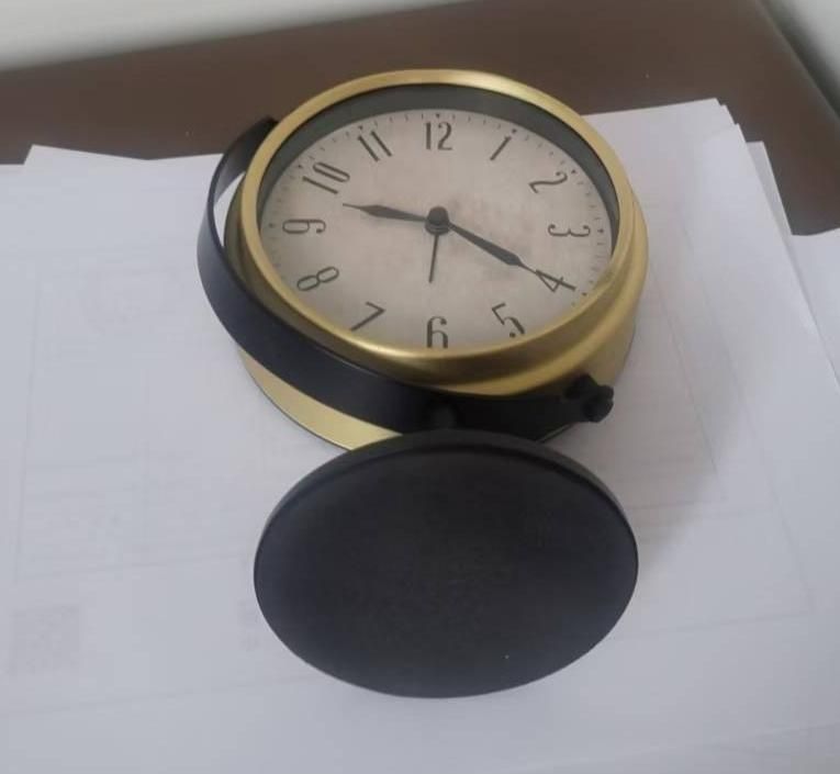 Metall-Globus-Wecker, Retro-Tischuhr, goldene Schale, schwarzer Sockel, 180 Grad schwenkbar, leises Uhrwerk, BB-Alarm_voghion.com