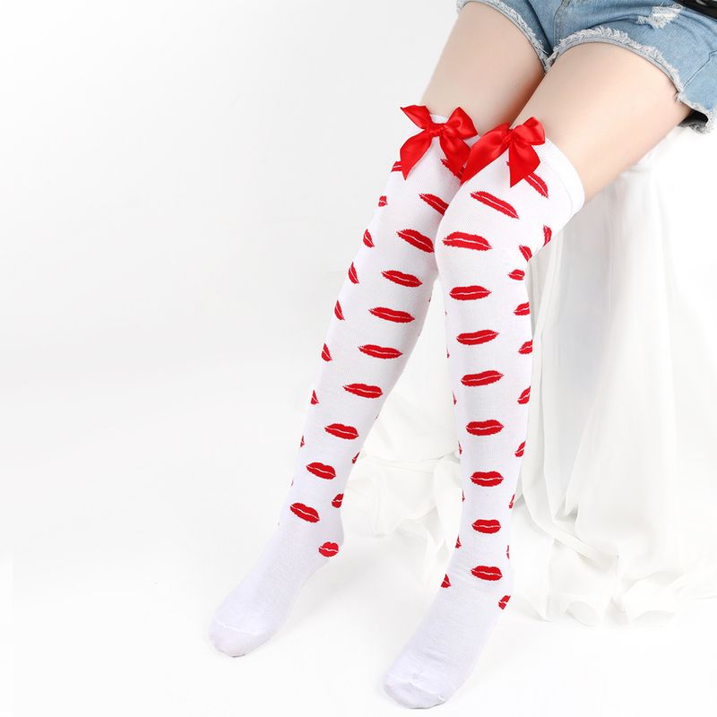 Le calze Red Lips Love per San Valentino saranno calze sopra il ginocchio e graziose calze con fiocco_voghion.com